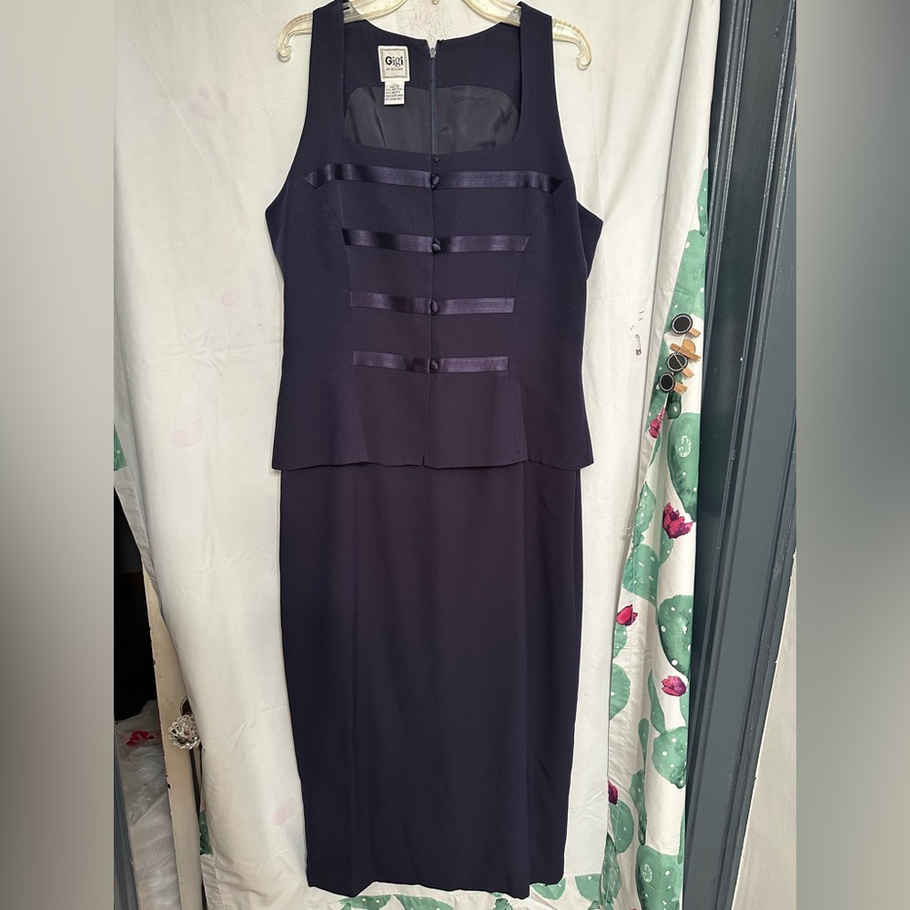 gigi by Gillian women’s blue Sleeveless Square Neck Evening dress size 12